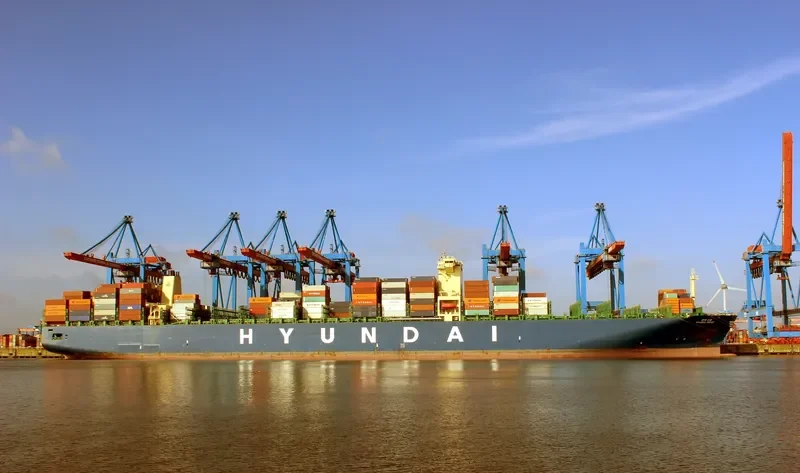HYUNDAI DREAM Container Ship IMO 9637222 photo 5