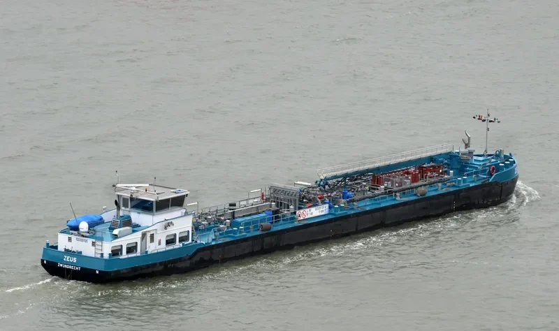ZEUS Tanker IMO 9648427 photo 2