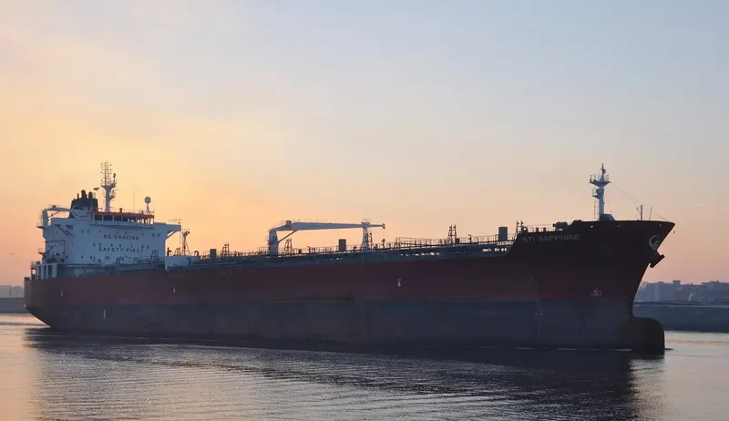 PIONEROS Tanker IMO 9650573 photo 7