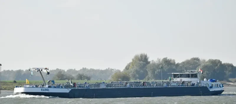 ELINE Tanker IMO 9652727 photo 3