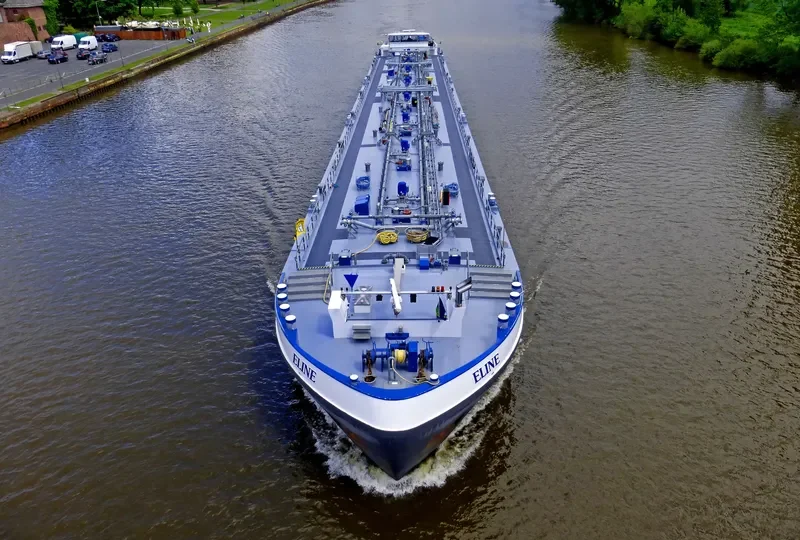 ELINE Tanker IMO 9652727 photo 7
