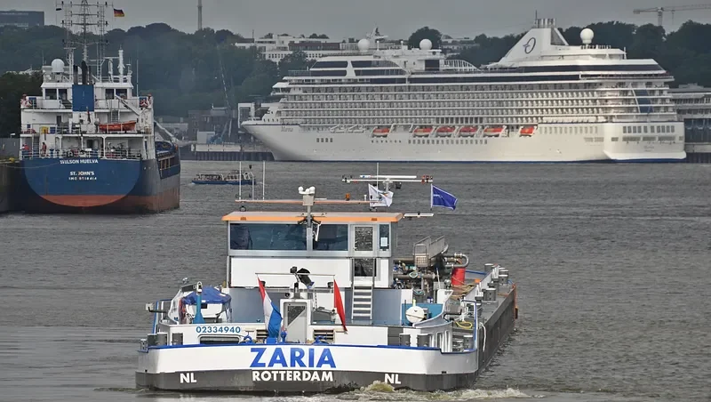 ZARIA Tanker IMO 9667289 photo 6