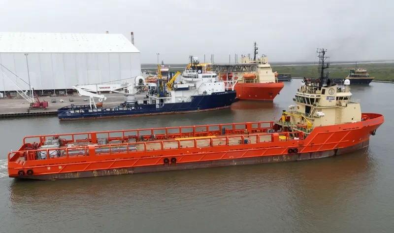 CHARLIE COMEAUX Offshore Vessel IMO 9670327 photo 3