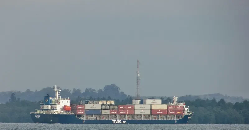HILIR MAS Container Ship IMO 9672399 photo 7