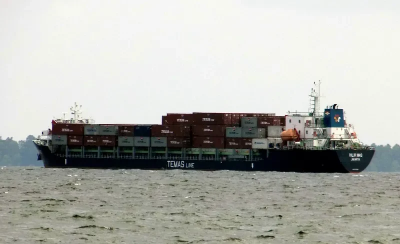 HILIR MAS Container Ship IMO 9672399 photo 8