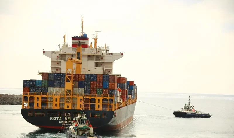 KOTA SELAMAT Container Ship IMO 9681261 photo 5