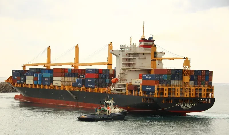KOTA SELAMAT Container Ship IMO 9681261 photo 6