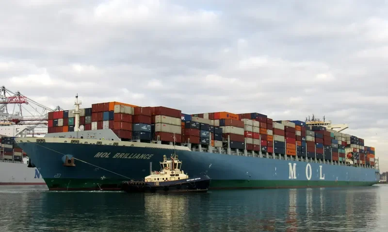 SEASPAN BRILLIANCE Container Ship IMO 9685334 photo 8