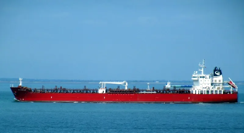 STI POPLAR Tanker IMO 9696589 photo 10