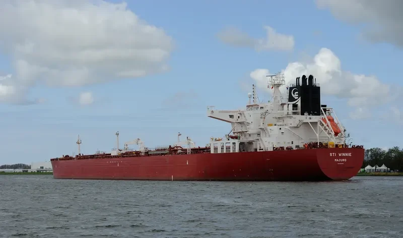 STI WINNIE Tanker IMO 9696709 photo 9