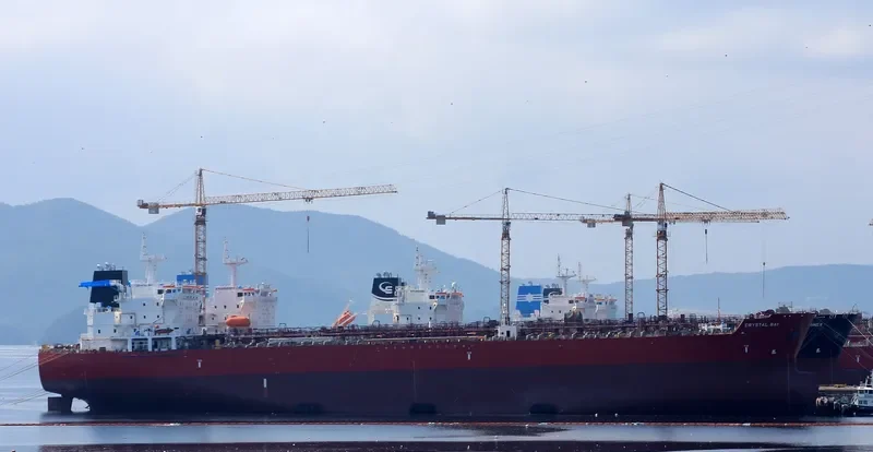 CRYSTAL BAY Tanker IMO 9697624 photo 8