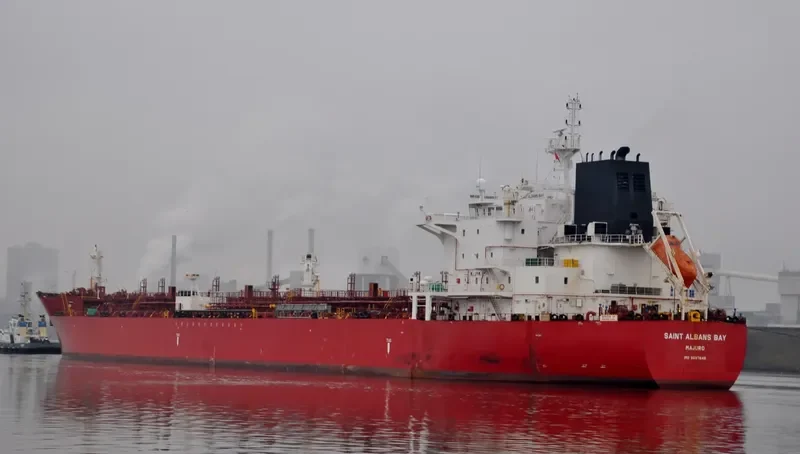 SAINT ALBANS BAY Tanker IMO 9697648 photo 2