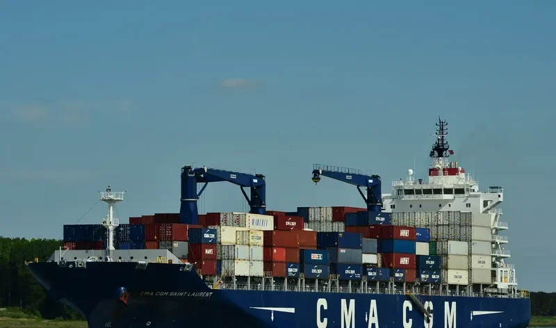 CMA CGM SAINT LAURENT Container Ship IMO 9709219 photo 4
