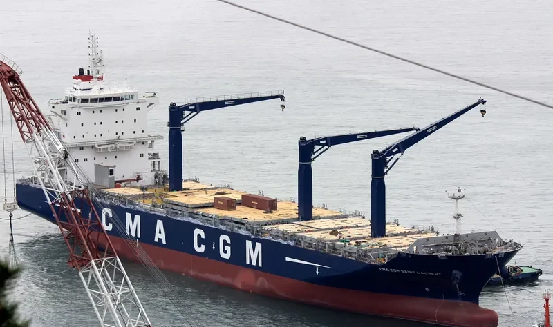 CMA CGM SAINT LAURENT Container Ship IMO 9709219 photo 9