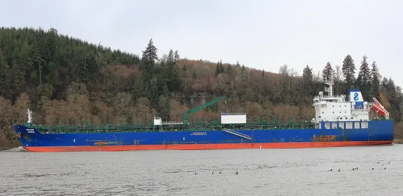 NAVIG8 AMBER Tanker IMO 9714056 photo 4