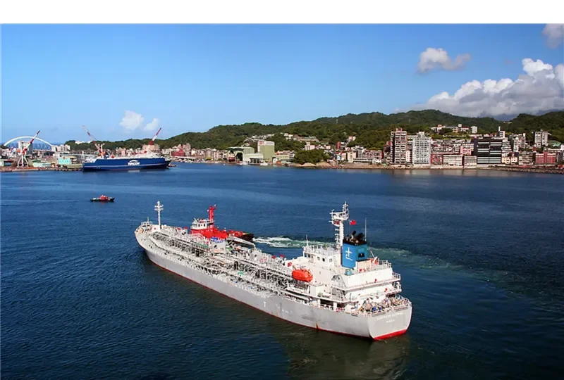 SOUTHERN NARWHAL Tanker IMO 9715995 photo 4