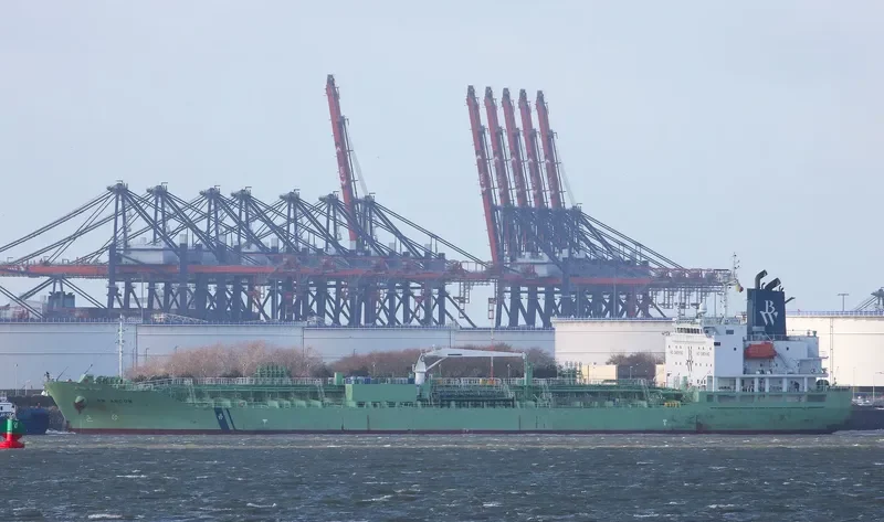 CHEM ARGON Tanker IMO 9716004 photo 3