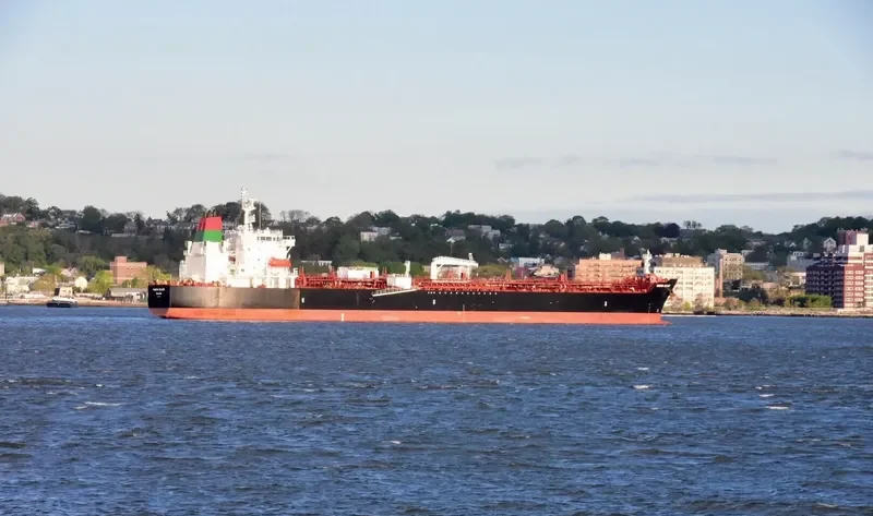 MADHA SILVER Tanker IMO 9718818 photo 2
