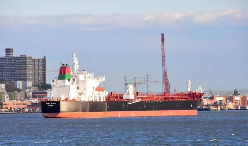 MADHA SILVER Tanker IMO 9718818 photo 3