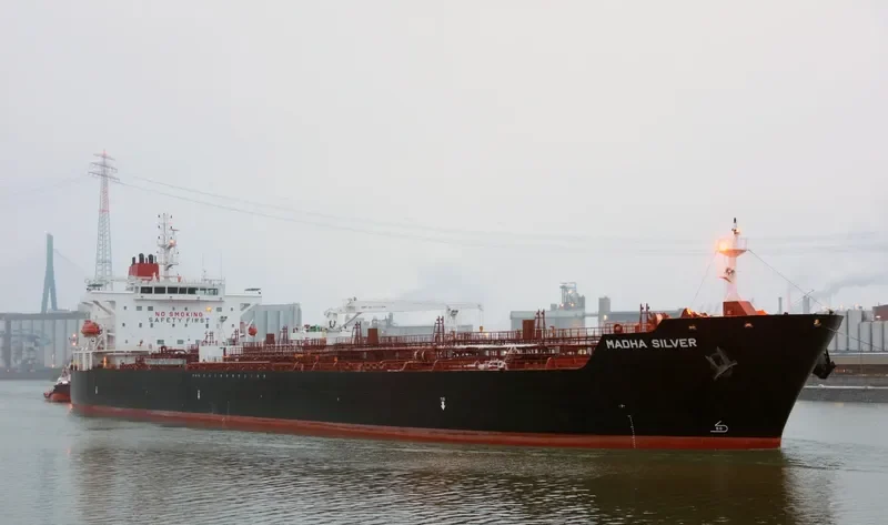 MADHA SILVER Tanker IMO 9718818 photo 5