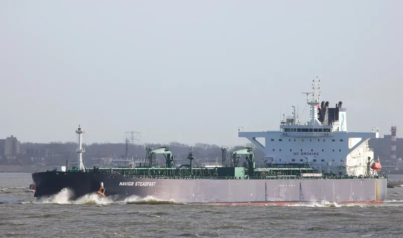 STI STEADFAST Tanker IMO 9719719 photo 2