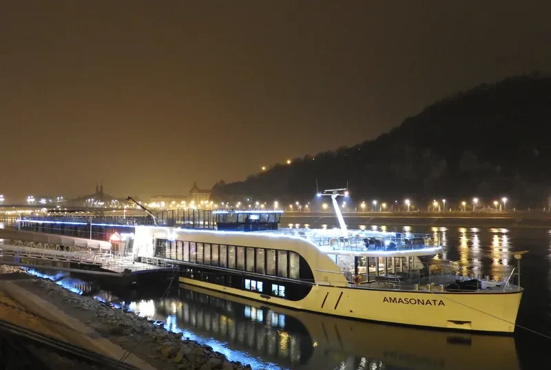 AMASONATA Passenger Ship IMO 9724207 photo 6