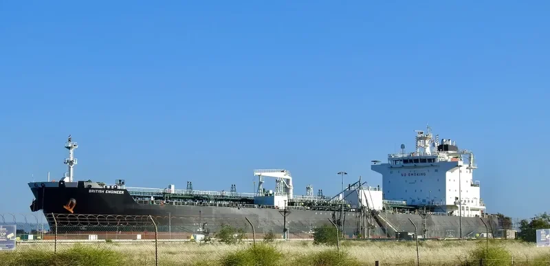 BRITISH ENGINEER Tanker IMO 9724702 photo 7
