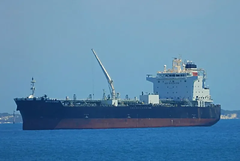 BRITISH ENGINEER Tanker IMO 9724702 photo 8