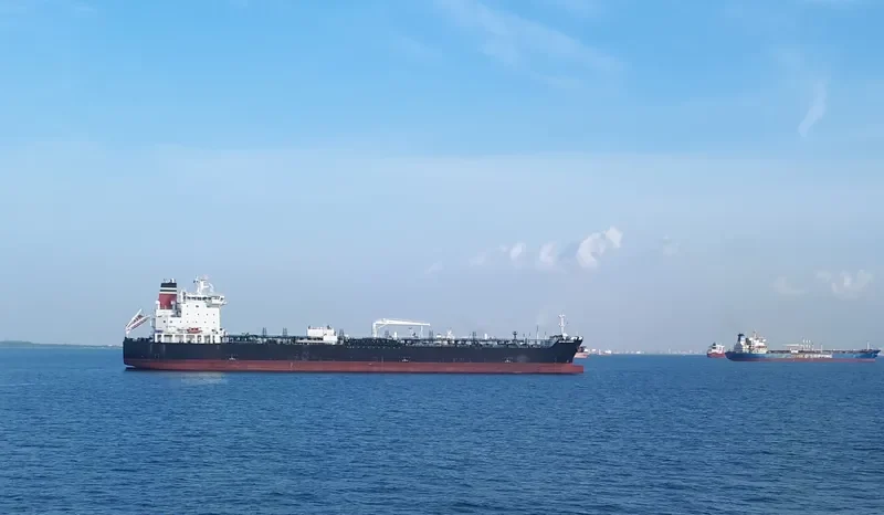 BRITISH ENGINEER Tanker IMO 9724702 photo 9