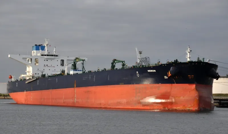 HERON Tanker IMO 9730086 photo 2